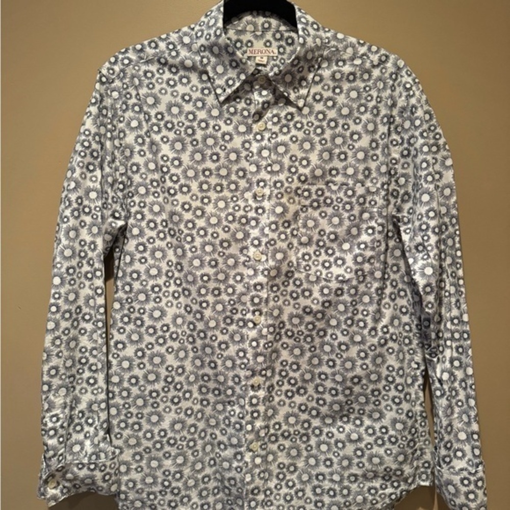Merona Blue and White Casual Button Down Shirt